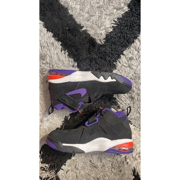 Athletic_Shoes